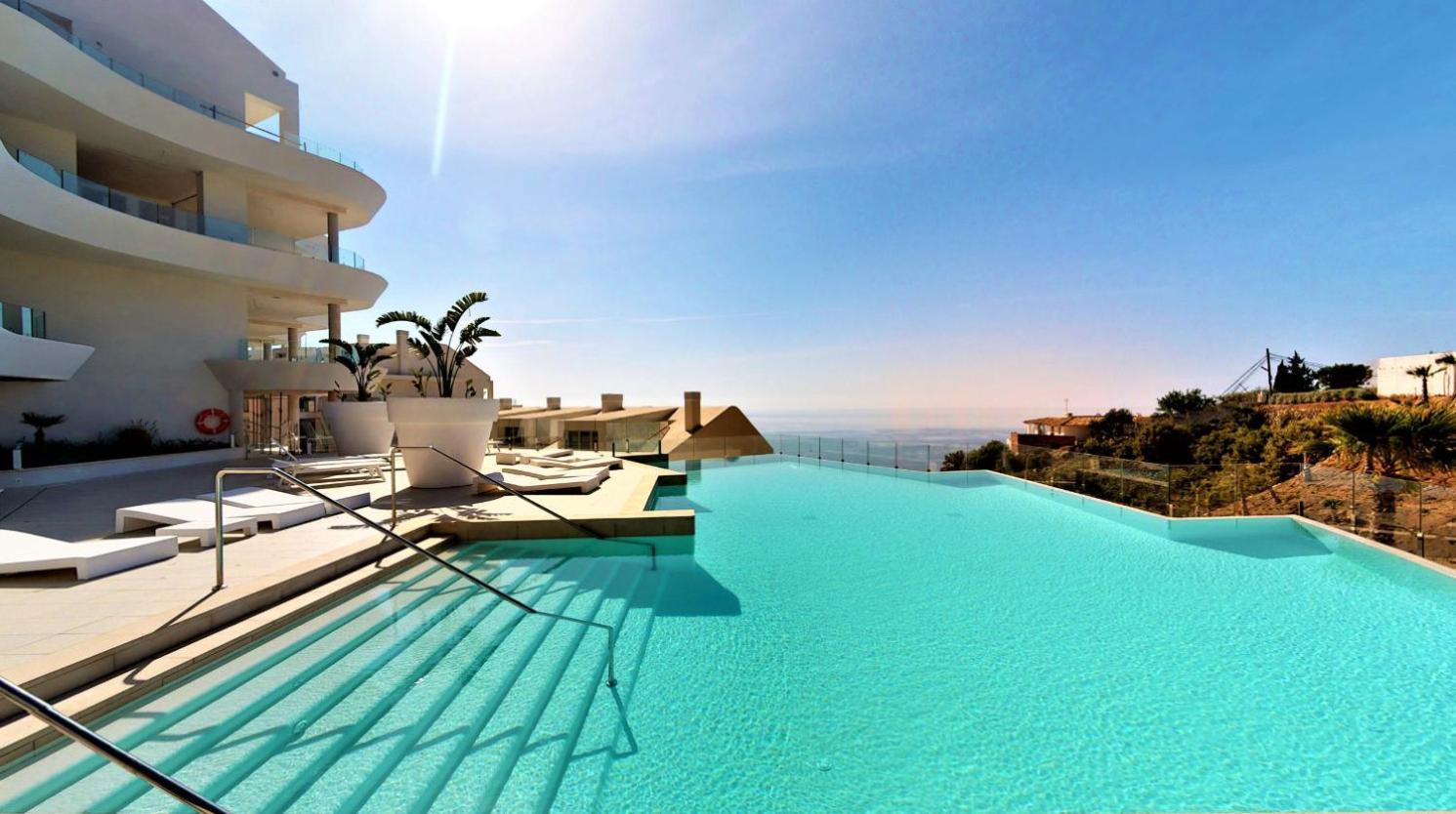 Stupa Hills Ix - Superb New Built Duplex Apartment Benalmadena