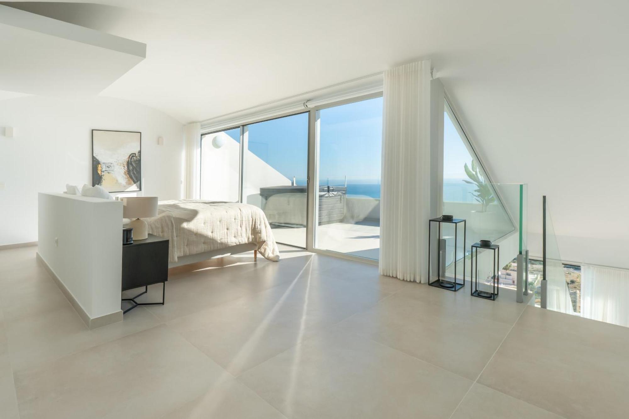 Stupa Hills Ix - Superb New Built Duplex Apartment